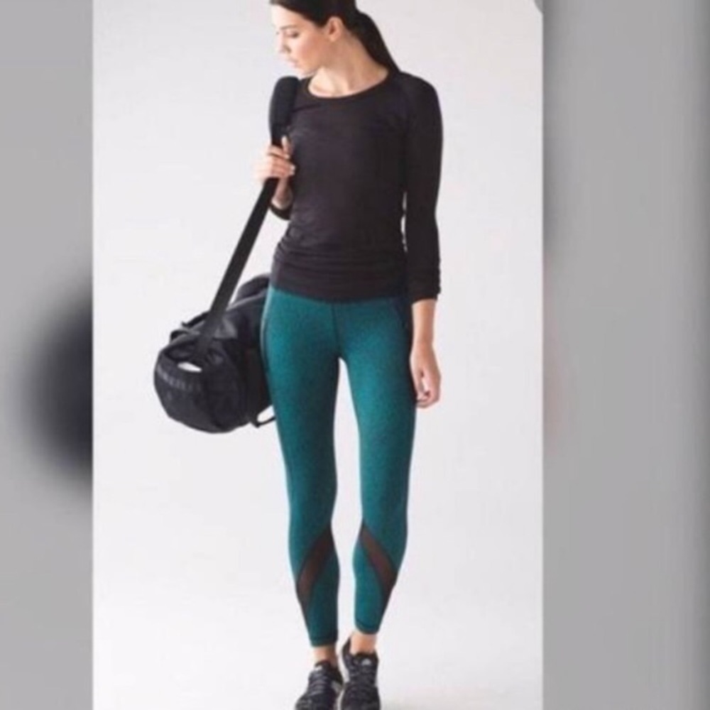 Lululemon leggings inspire tinght green spray with zip. - Picture 5 of 8